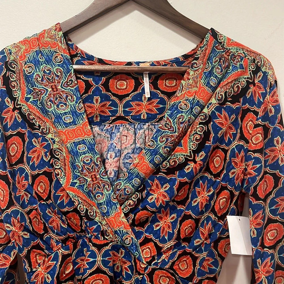NWT Free People Falling For You Blouse‎ - Size XS - Picture 5 of 9